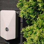 E2 Plus single-phase charger gallery detail image