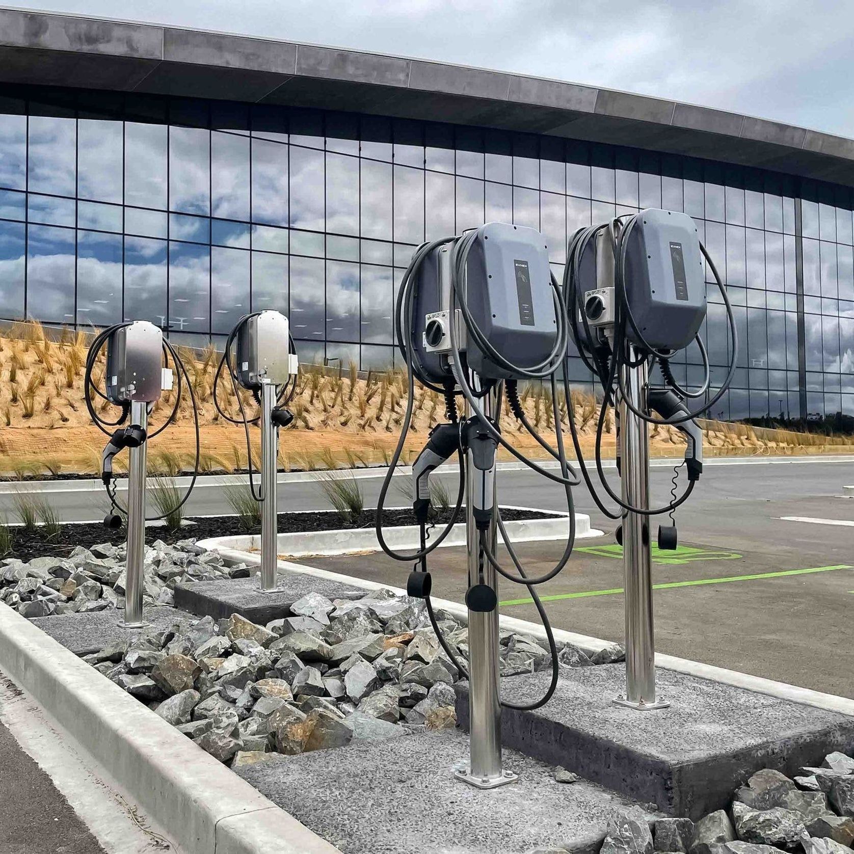 X22 three-phase charger gallery detail image