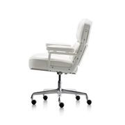 Eames Executive Chair by Herman Miller gallery detail image