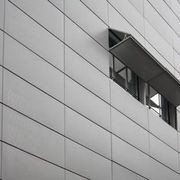 Motorised Horizontal Bi-Fold Screens | BeluTec gallery detail image