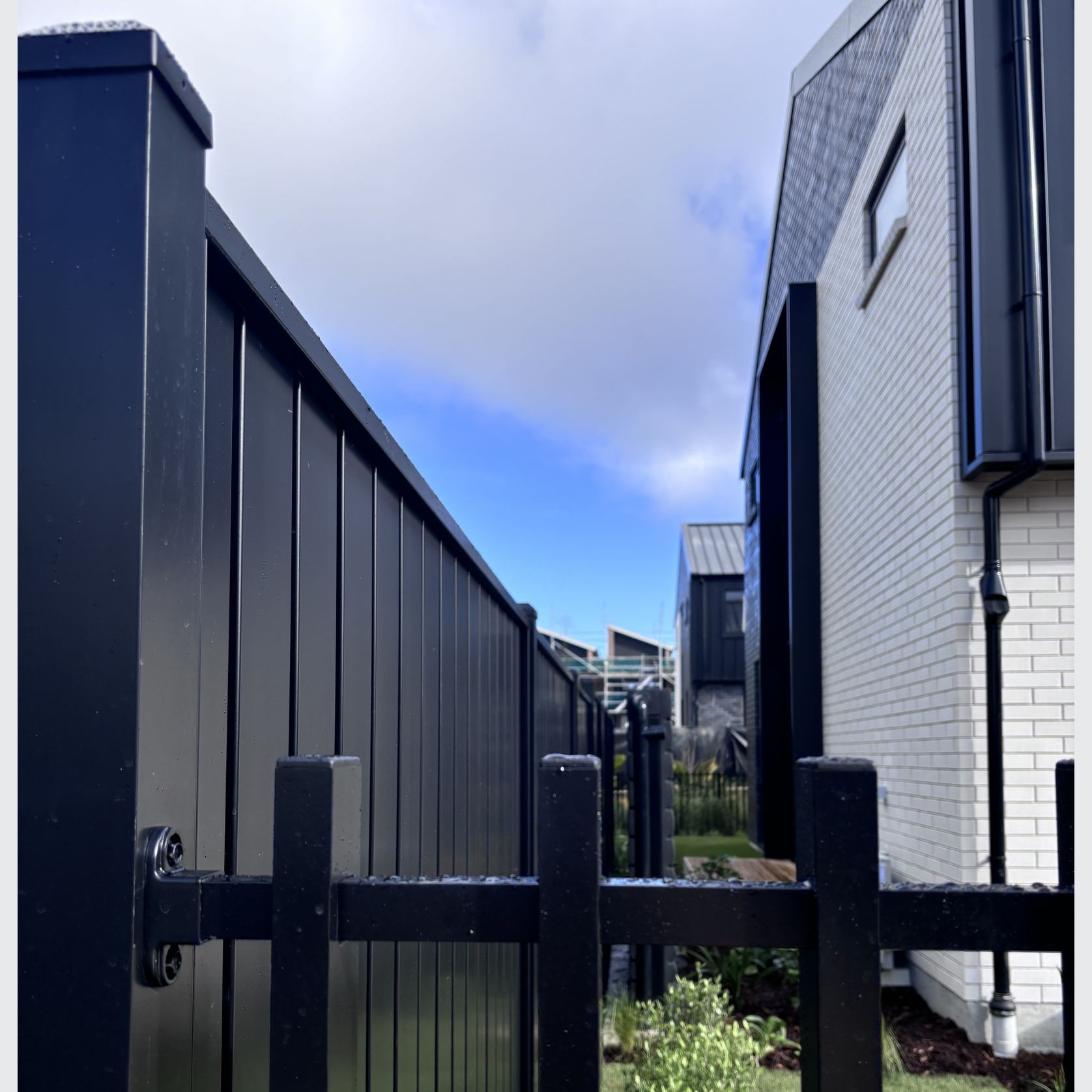 Mako Vertical Slat Fence gallery detail image