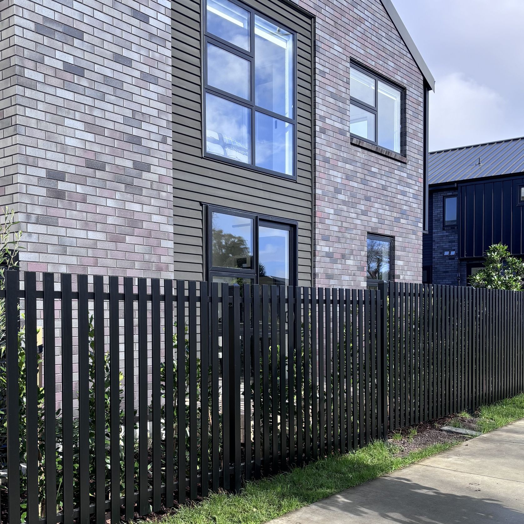 Mako Picket Fence gallery detail image