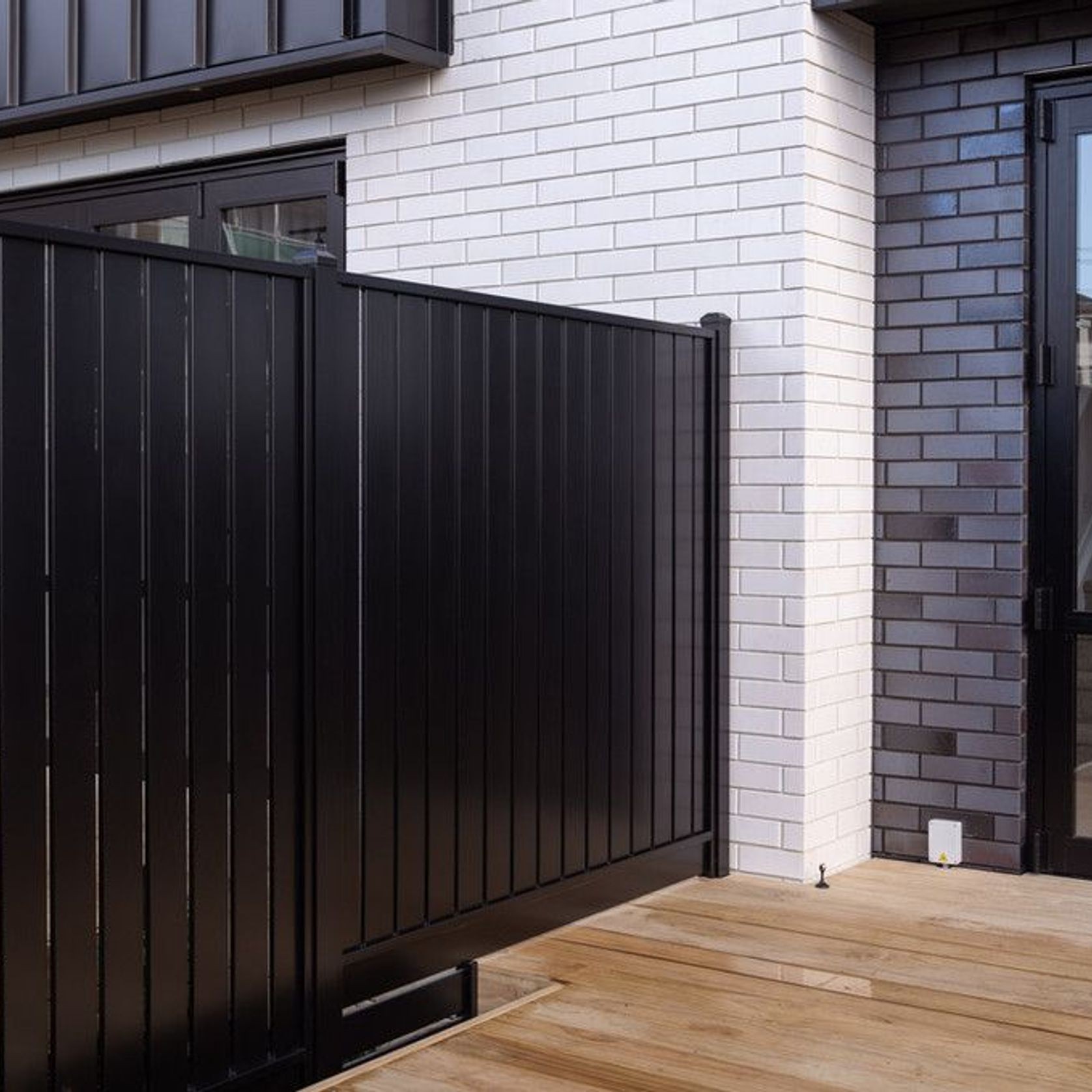 Mako Vertical Slat Fence gallery detail image