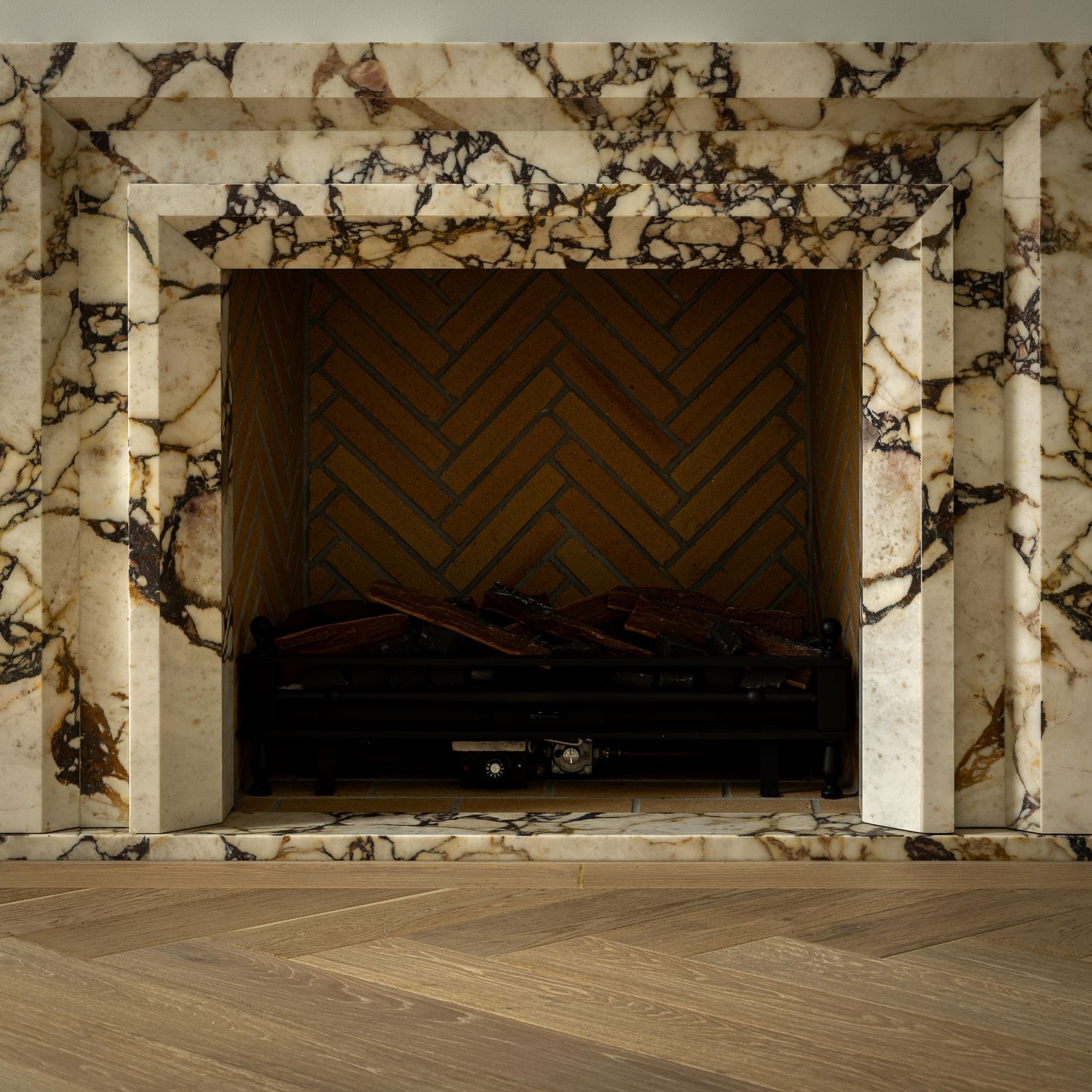 Alluring Fireplaces gallery detail image