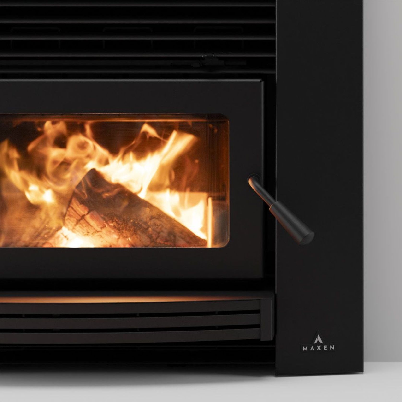 Maxen Forbury 550 Inbuilt Wood Fireplace gallery detail image