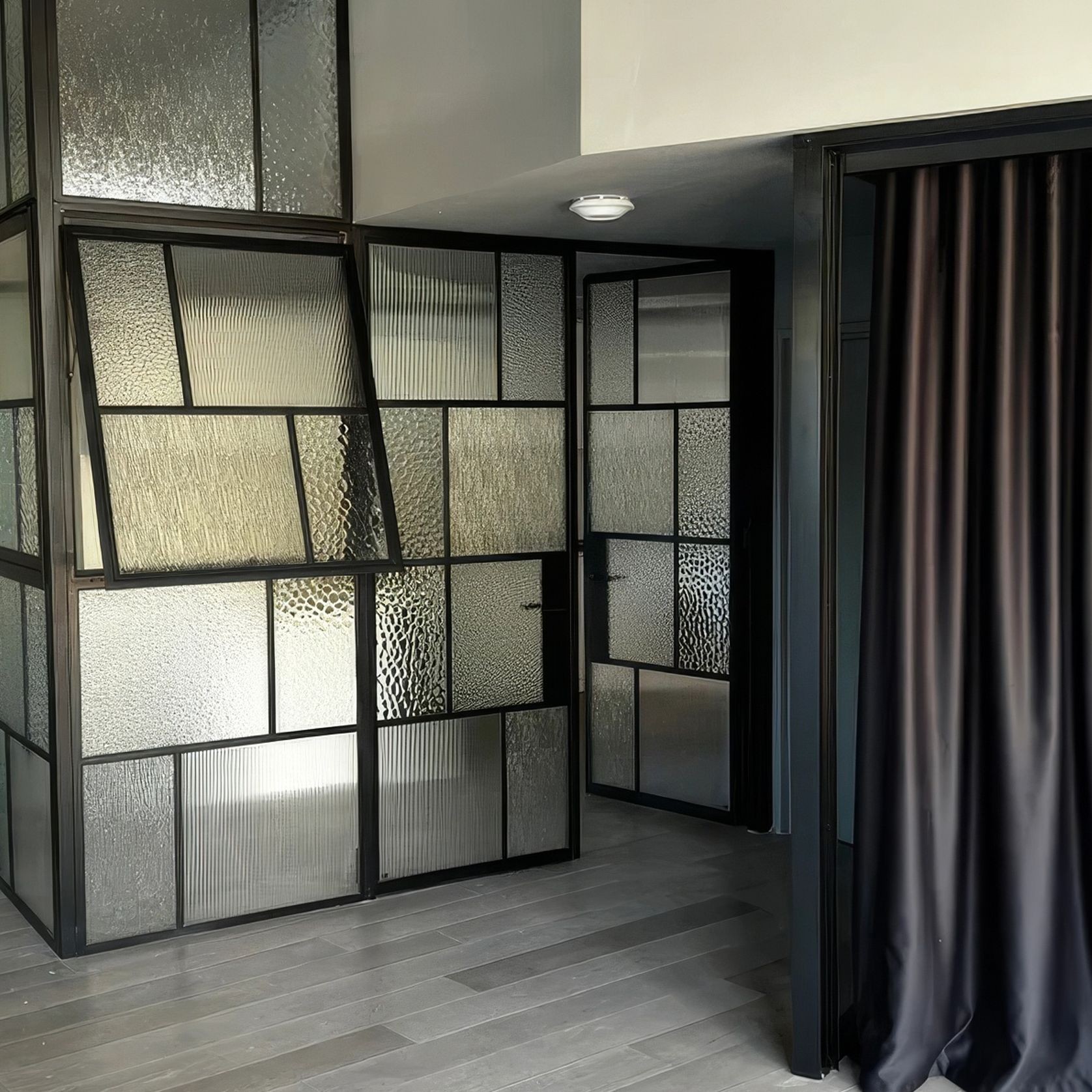 Steel Frame Fixed Windows – Galvanised W40 gallery detail image