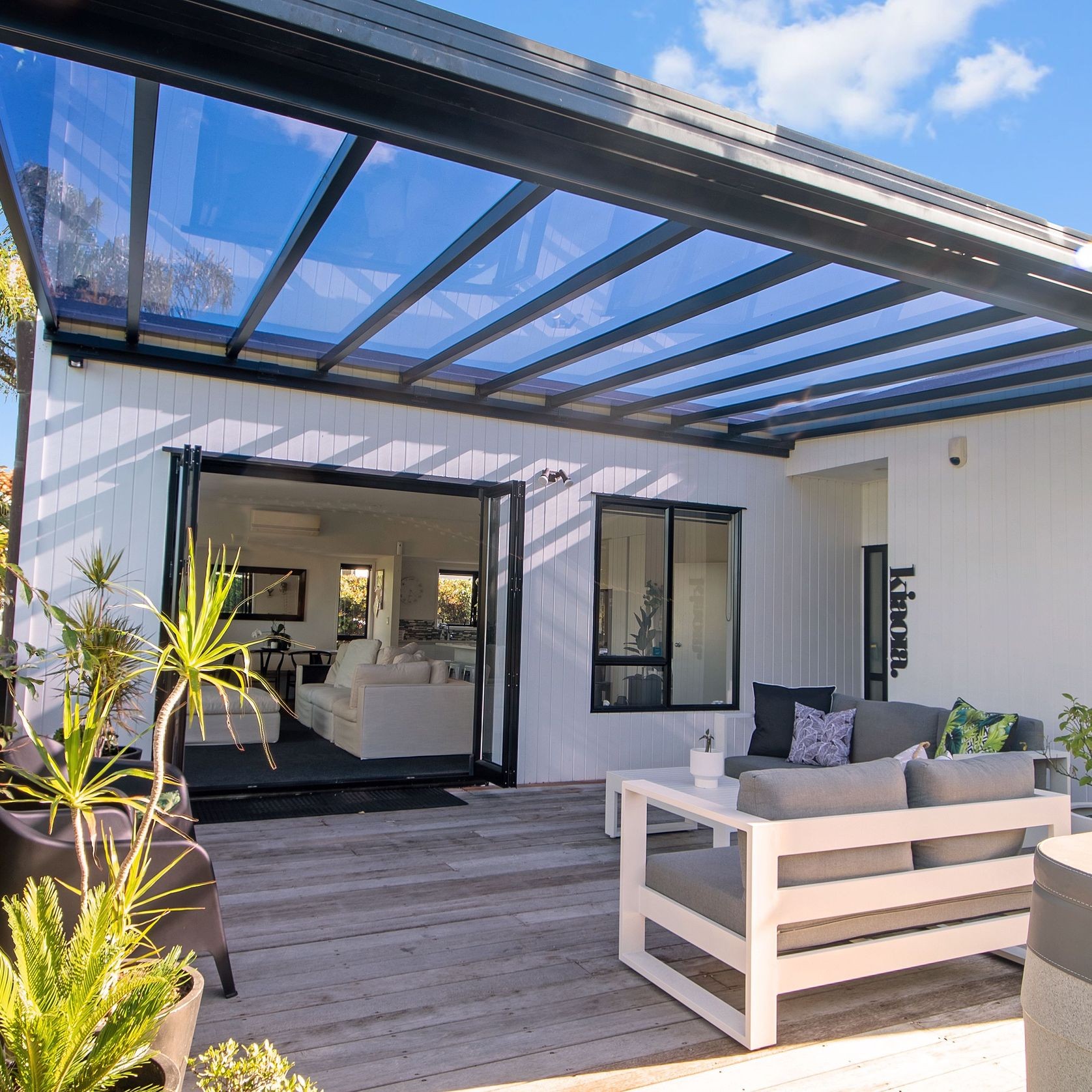 Gola Linear Pergola Canopies gallery detail image