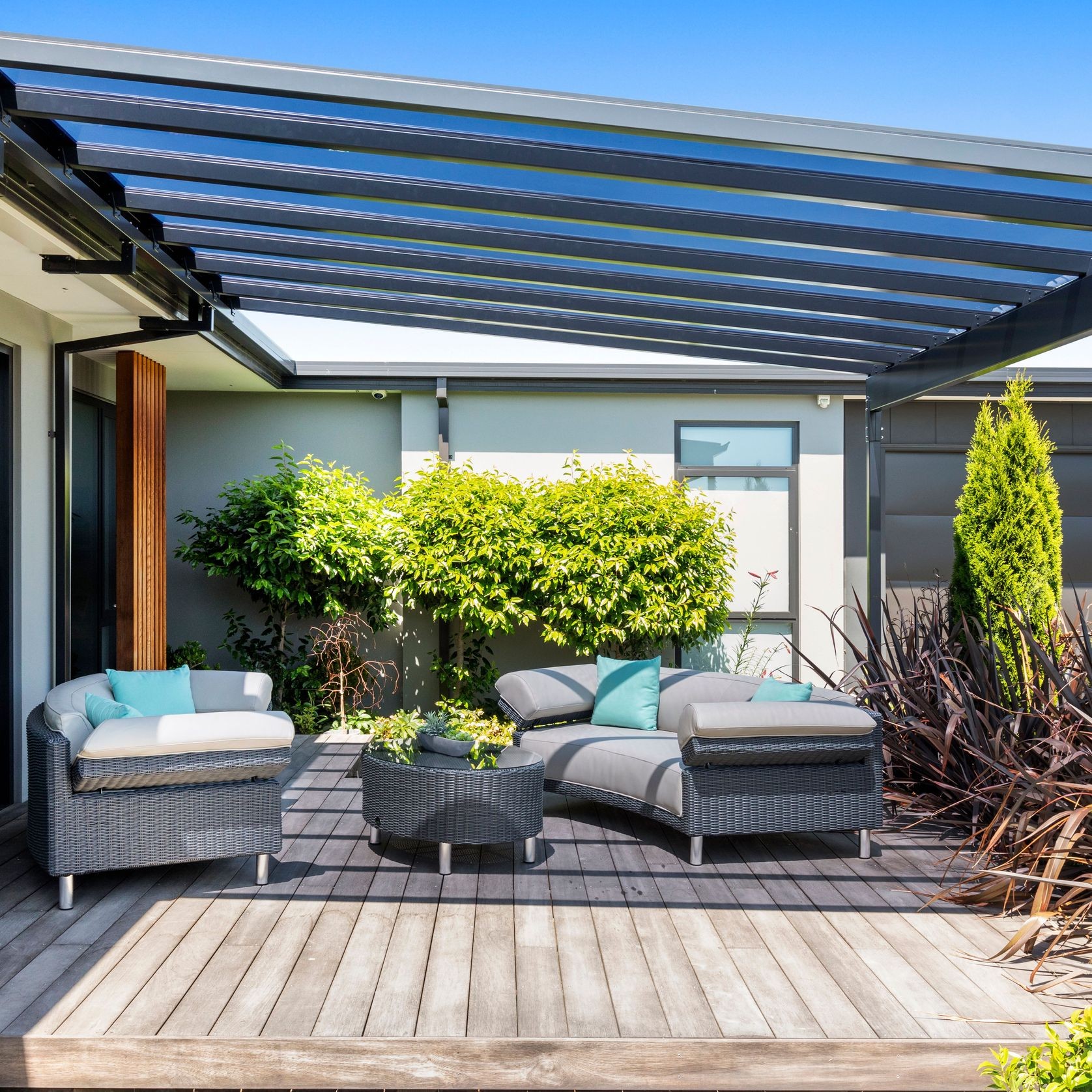 Gola Linear Pergola Canopies gallery detail image