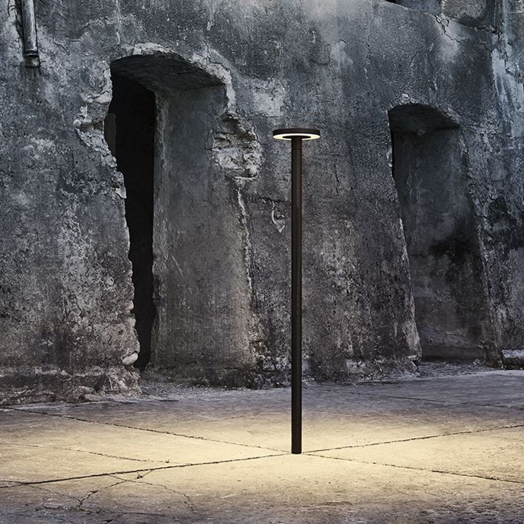 Pole Light Urban Distribution Rotosymmetric Cut Off gallery detail image