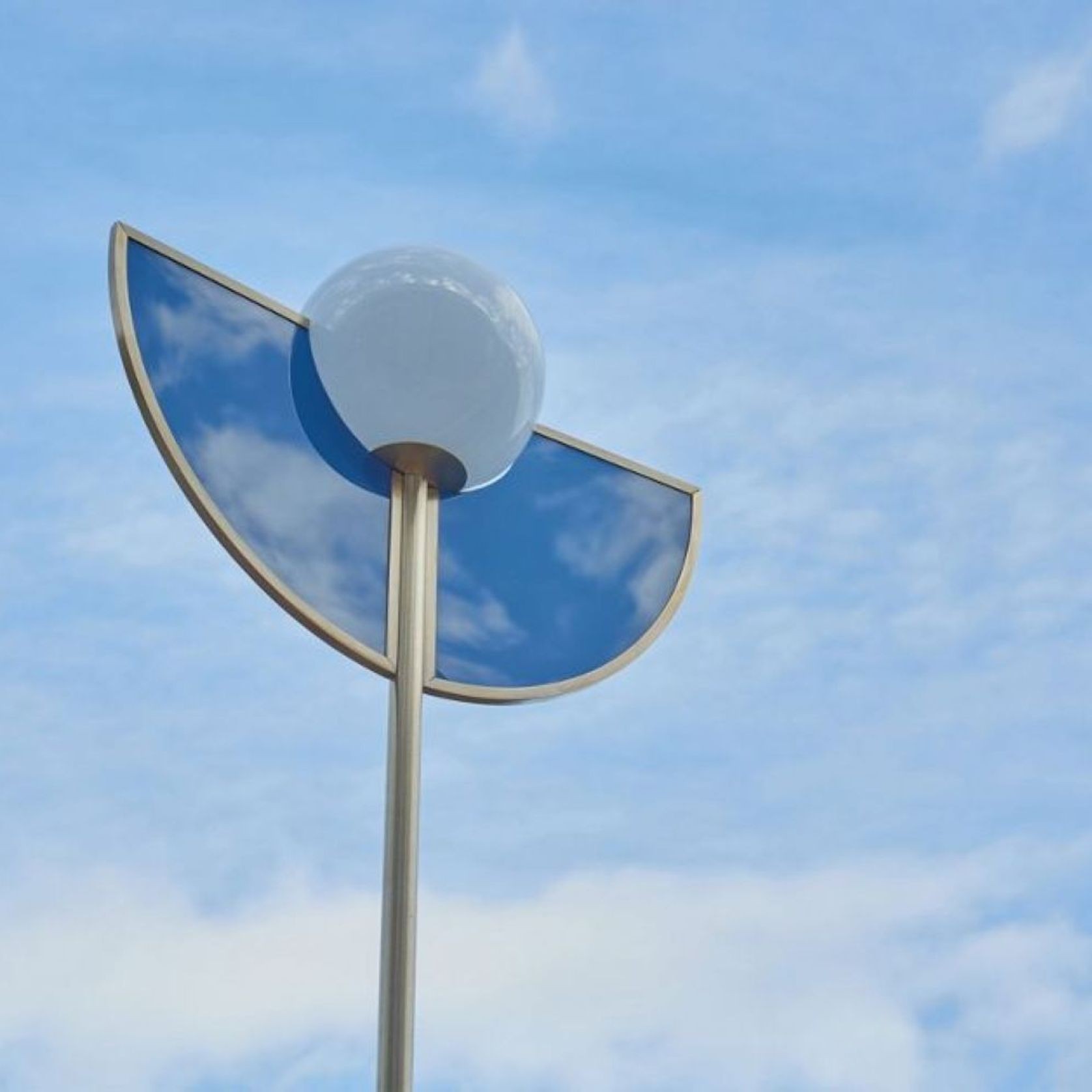 Floraison Floor Lamp gallery detail image