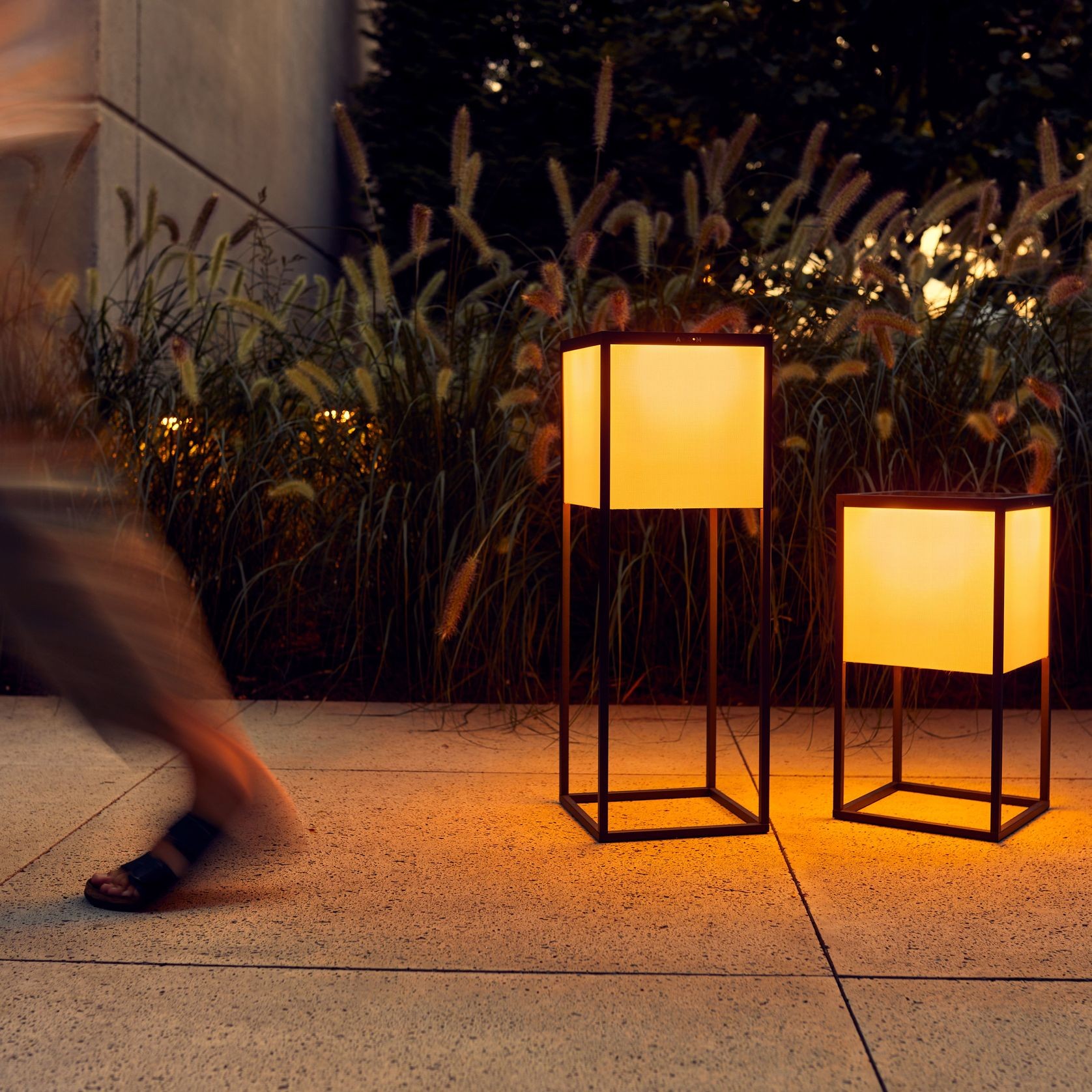Fil S Dim to Warm Solar Lamp gallery detail image