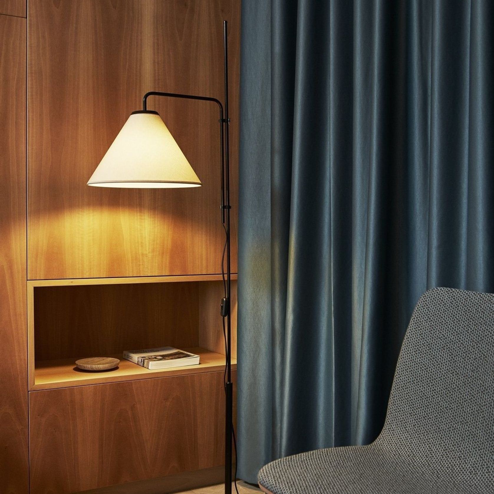Funiculi Fabric Floor Lamp gallery detail image
