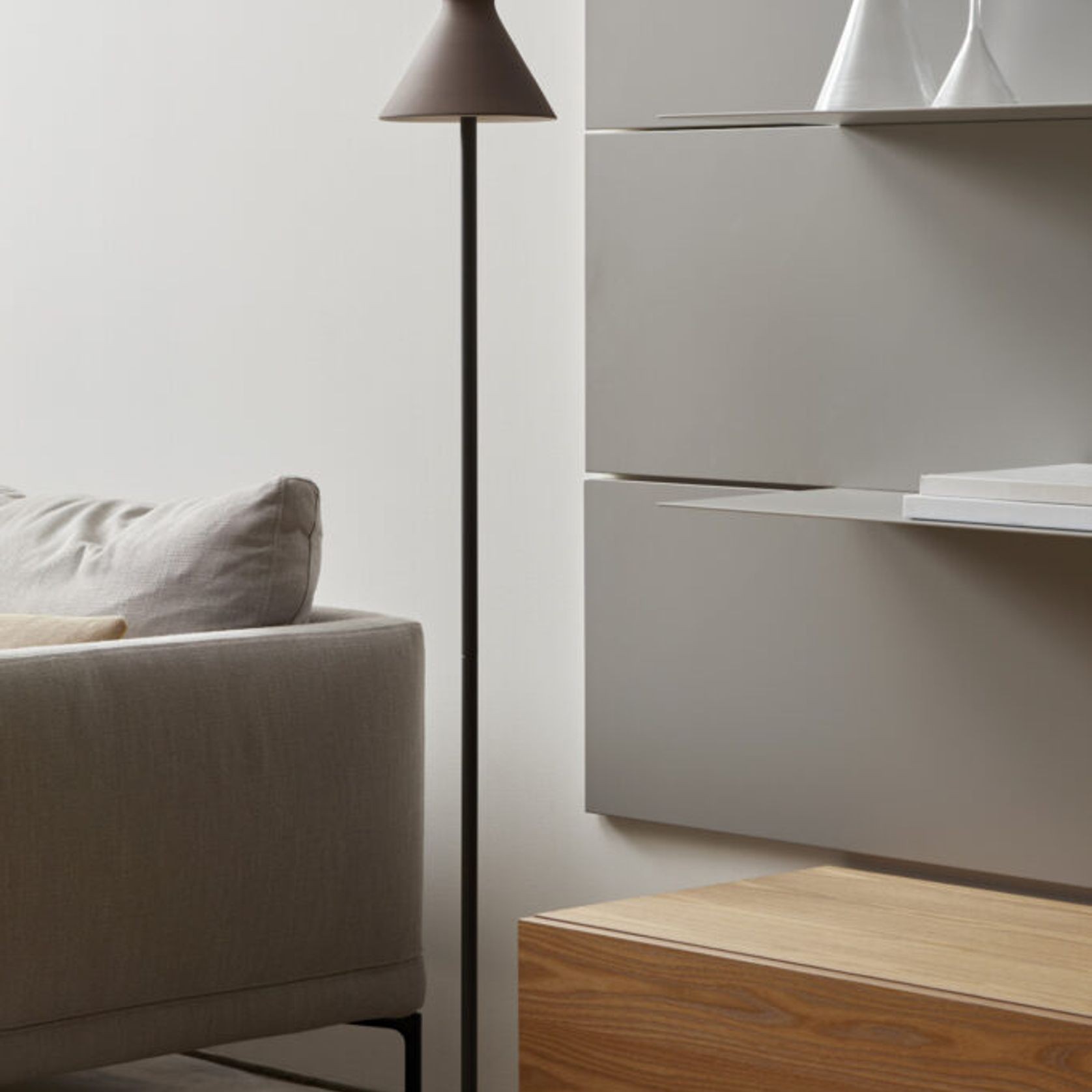 Totana Clay Floor Lamp gallery detail image