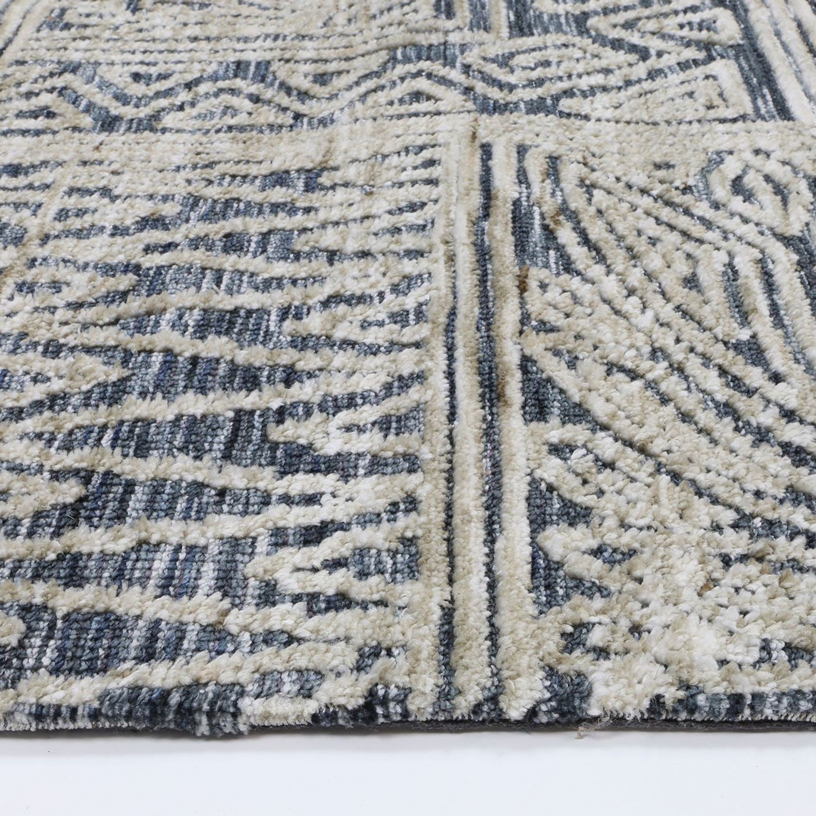 Alayah Anthracite Flower Rug gallery detail image
