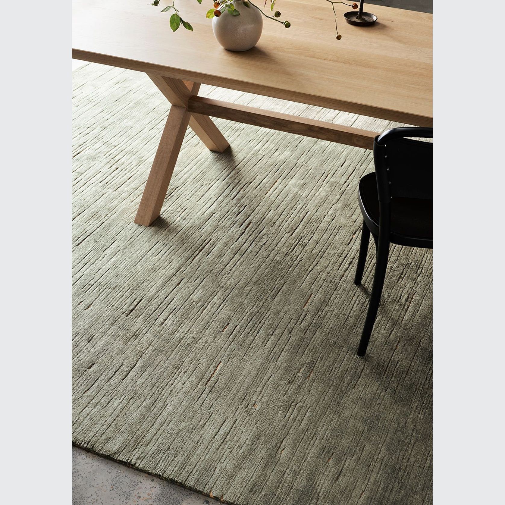 Armadillo Staccato Silk + Linen Rug gallery detail image