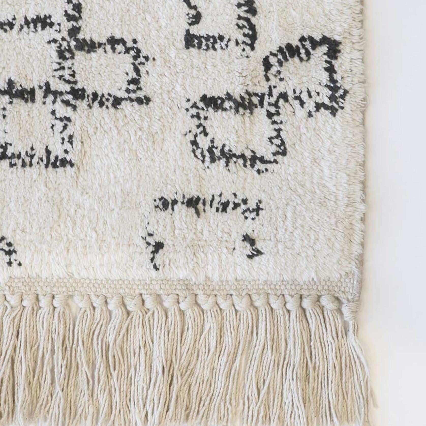 Baya Awan Handtufted Floor Rug - Black-Natural White gallery detail image