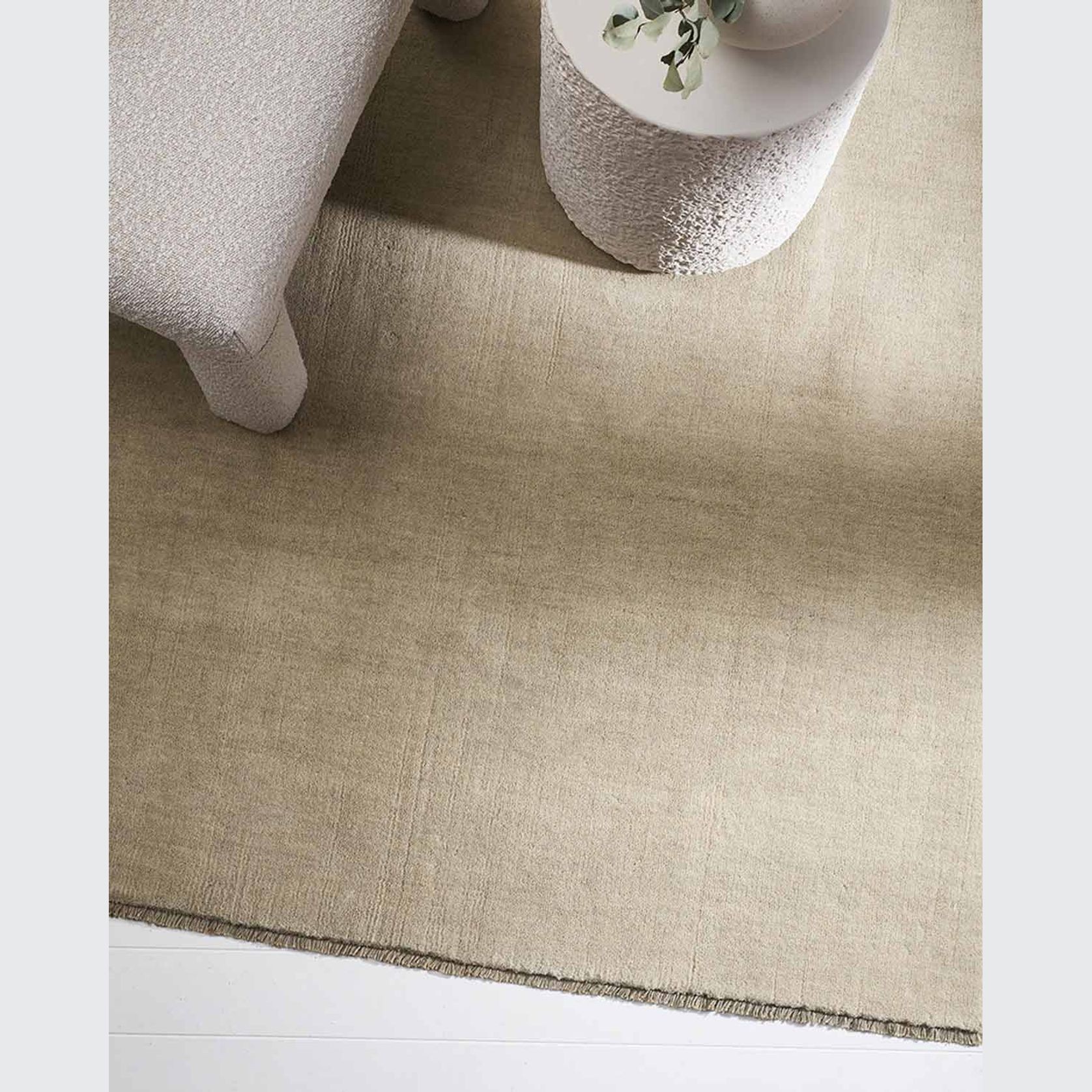 Baya Sandringham 100% Wool Rug - Fog gallery detail image