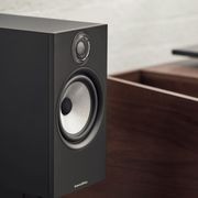 Bowers & Wilkins 606 S2 Stand-Mount Speaker gallery detail image