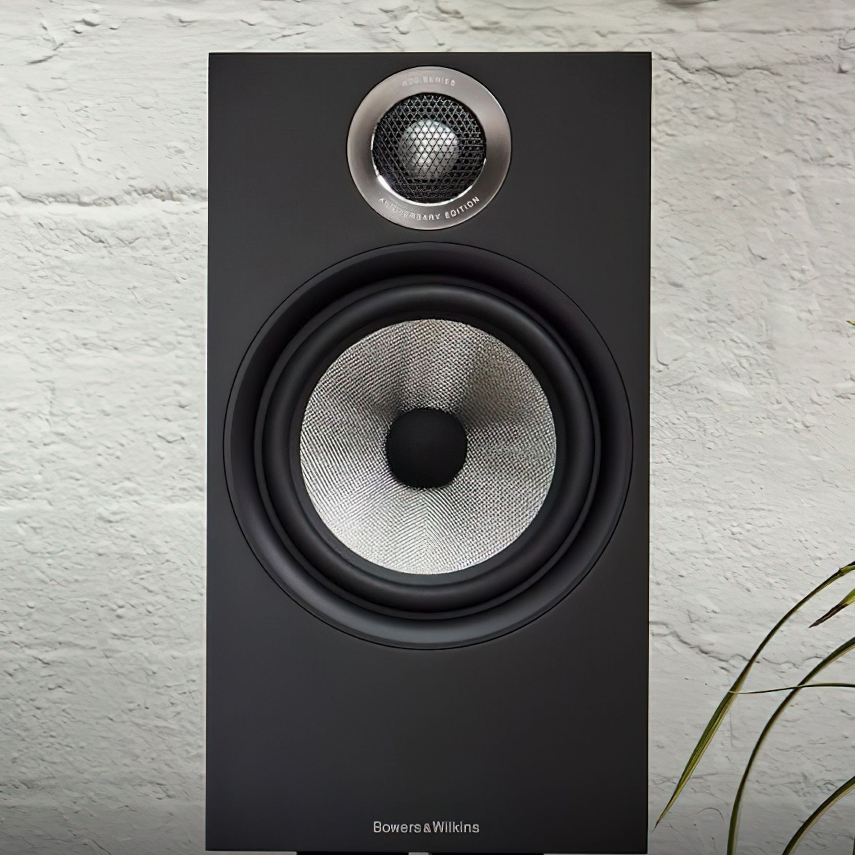 Bowers & Wilkins 606 S2 Stand-Mount Speaker gallery detail image