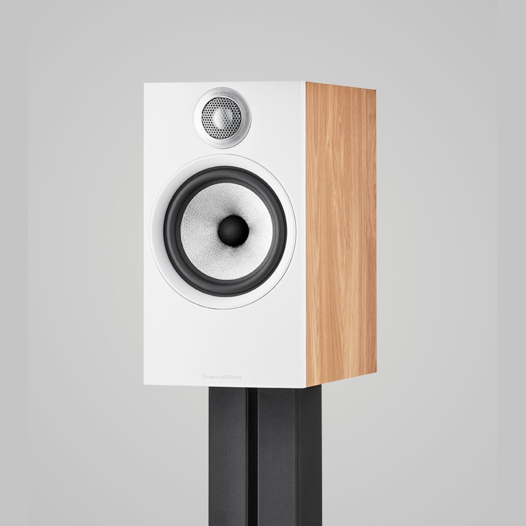 Bowers & Wilkins 606 S2 Stand-Mount Speaker gallery detail image