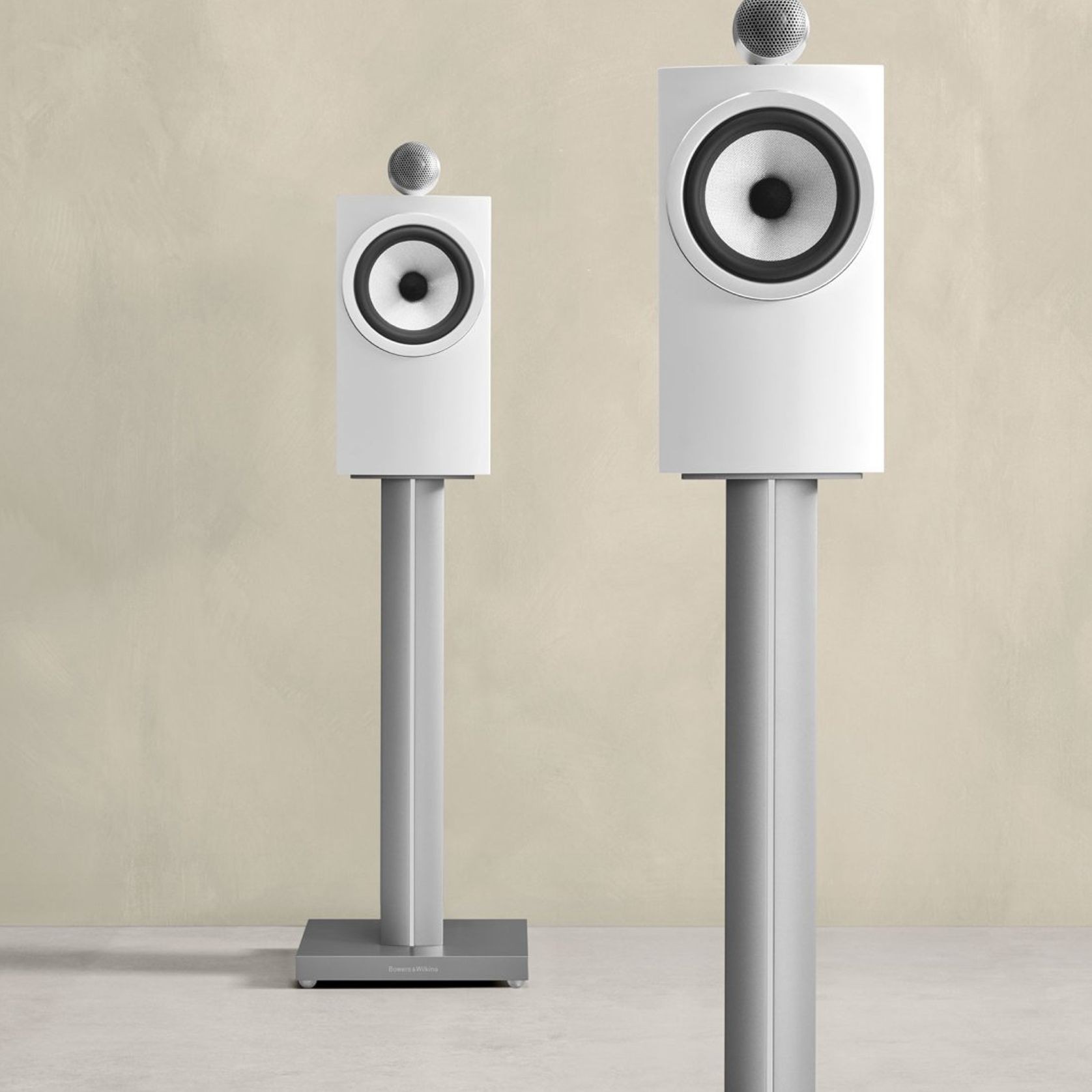 Bowers & Wilkins 705 S3 Stand-Mount Speaker gallery detail image