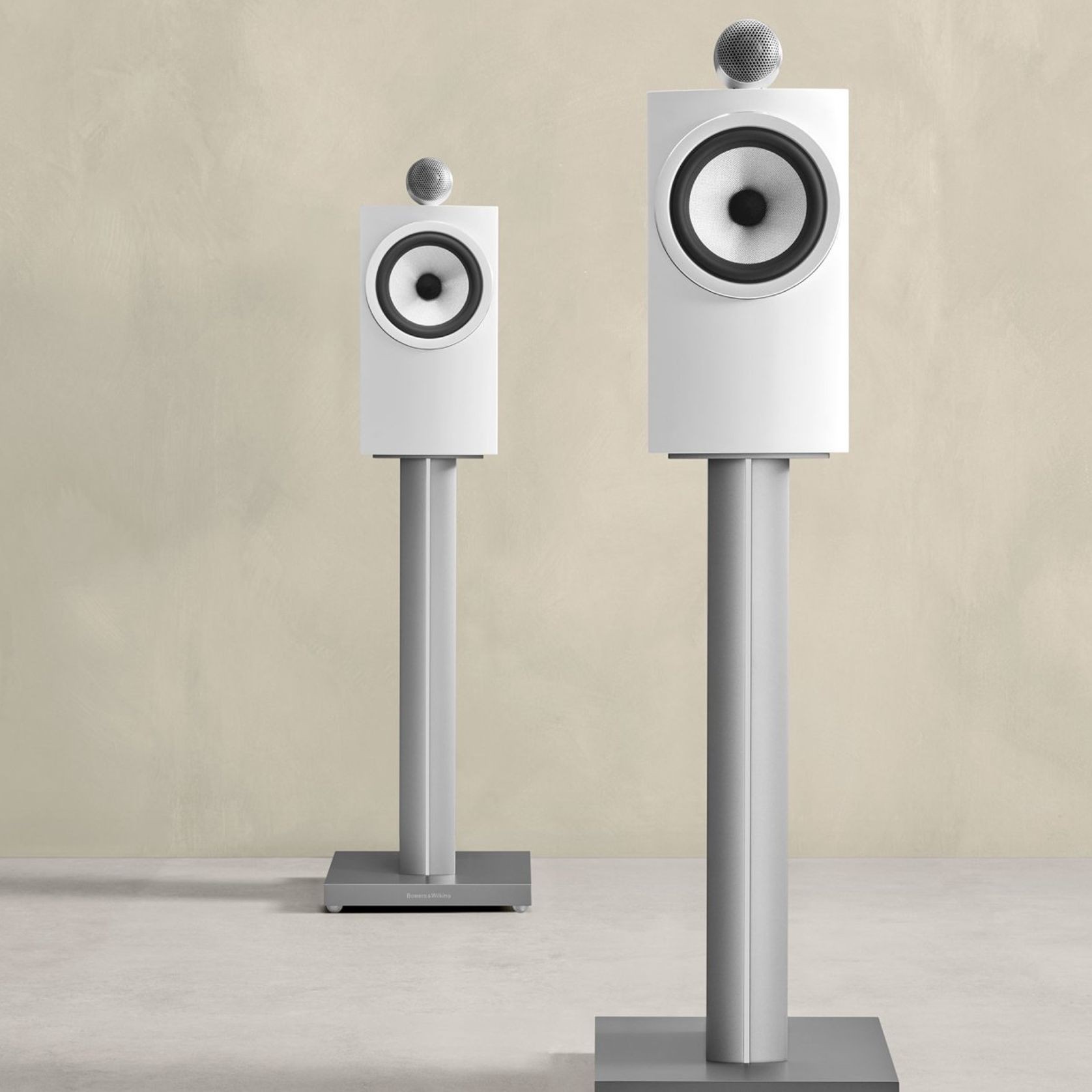 Bowers & Wilkins 705 S3 Stand-Mount Speaker gallery detail image