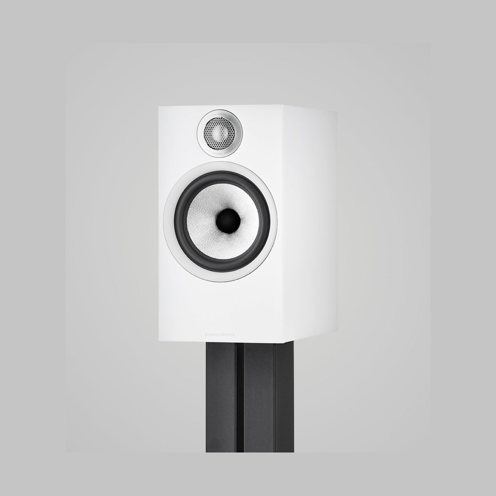 Bowers & Wilkins 606 S2 Stand-Mount Speaker gallery detail image