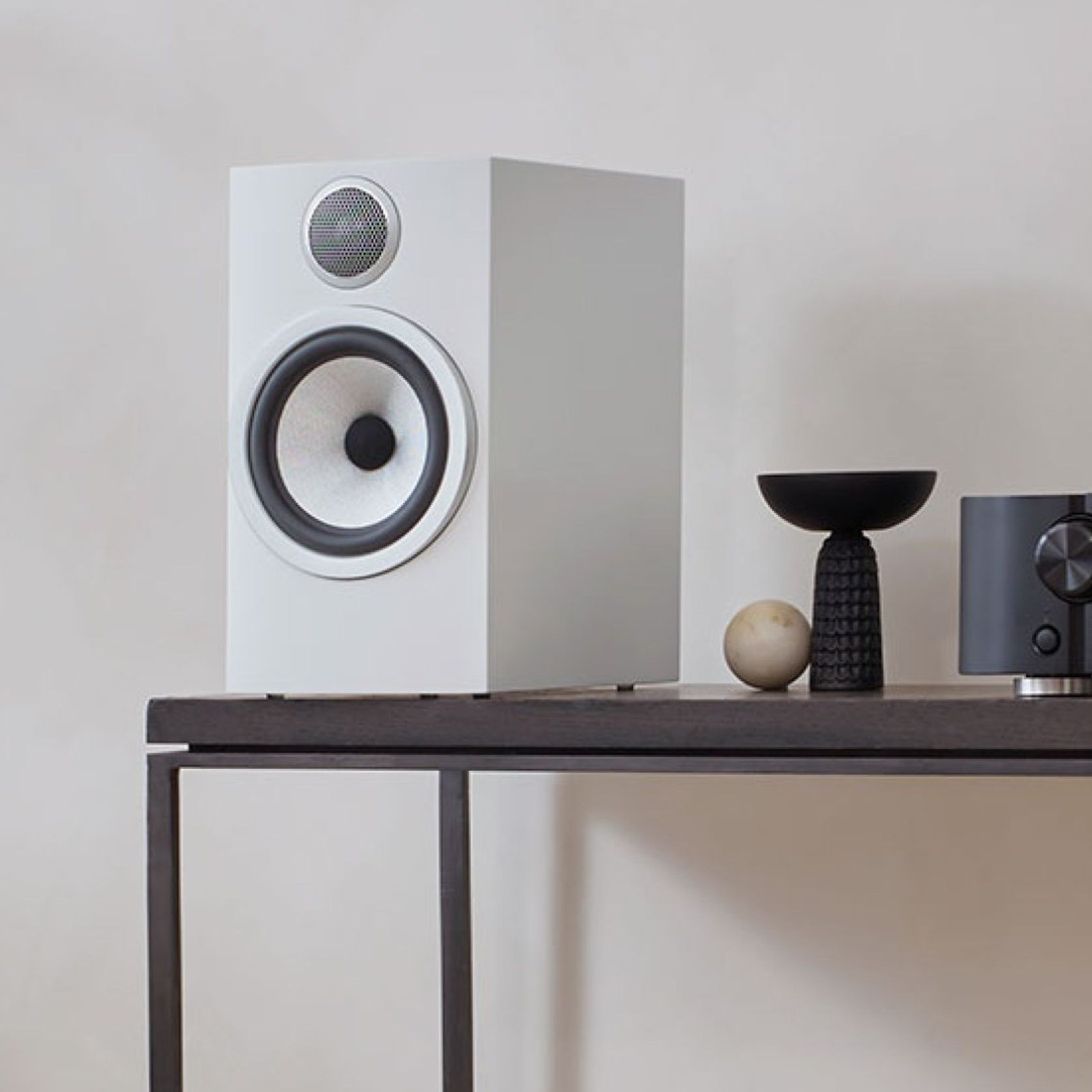 Bowers & Wilkins 706 S3 Stand-Mount Speaker gallery detail image