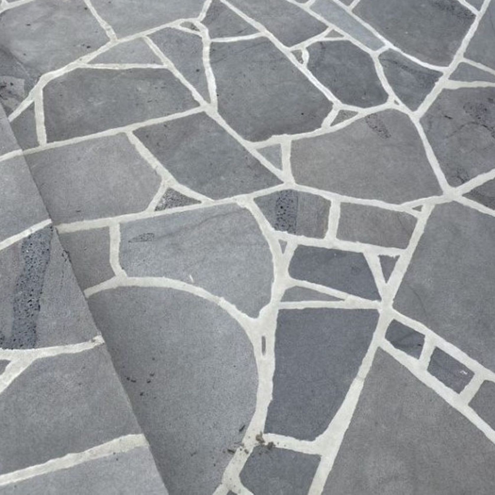 Bluestone Crazy Paving gallery detail image