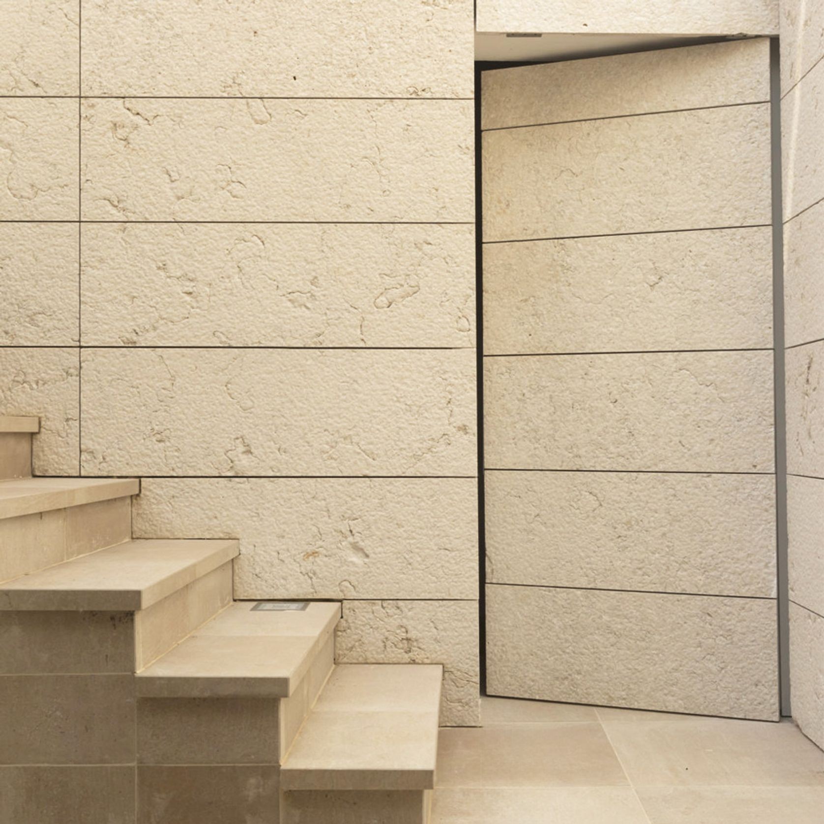 Natural Stone Tiles | Bellagio Limestone gallery detail image