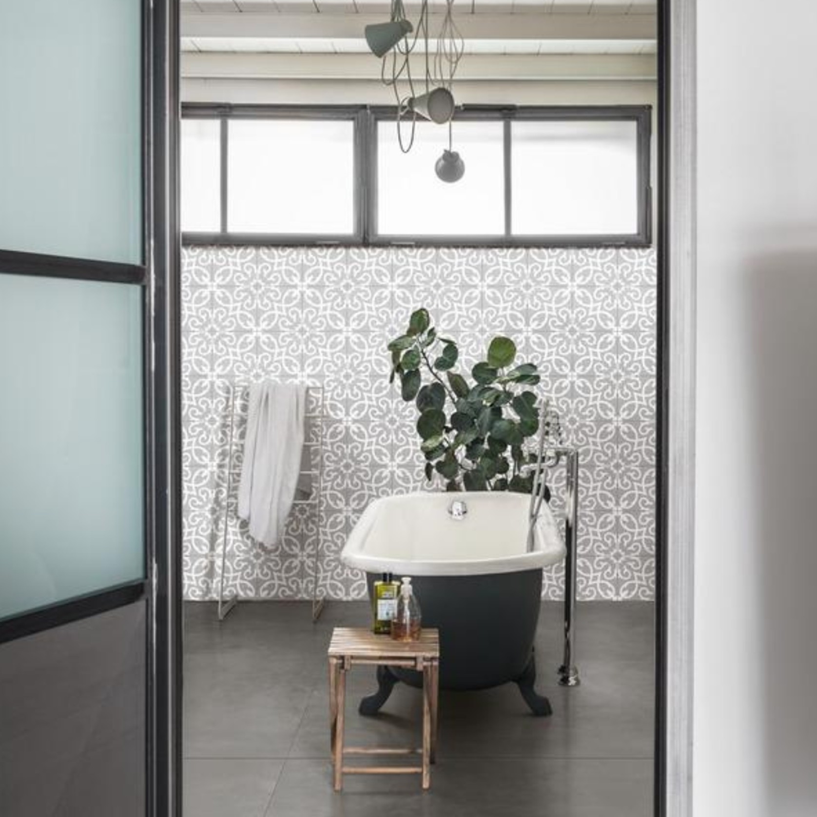 Contrasti Floral Grigio Pattern Porcelain Tile gallery detail image