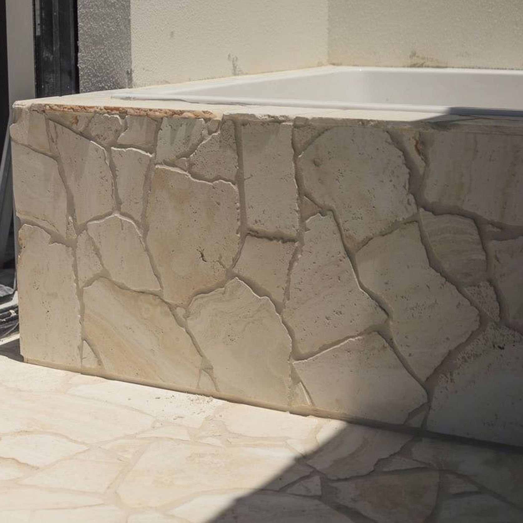 Superwhite Travertine Crazy Pave gallery detail image