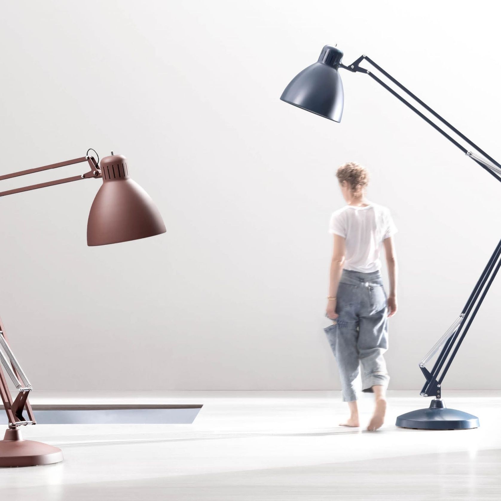 THE GREAT JJ Floor Lamp by Leucos gallery detail image