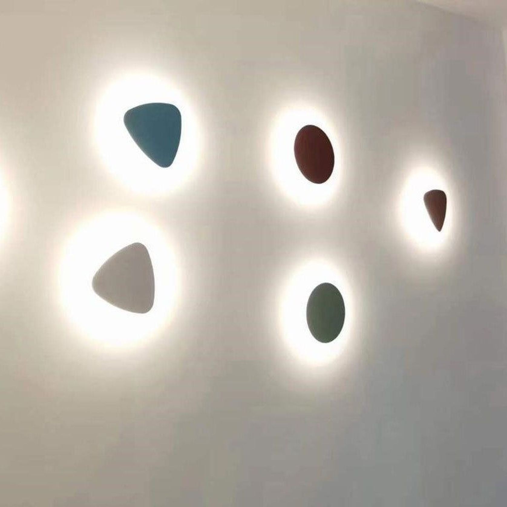 Plak Round Magnetic Wall Light gallery detail image