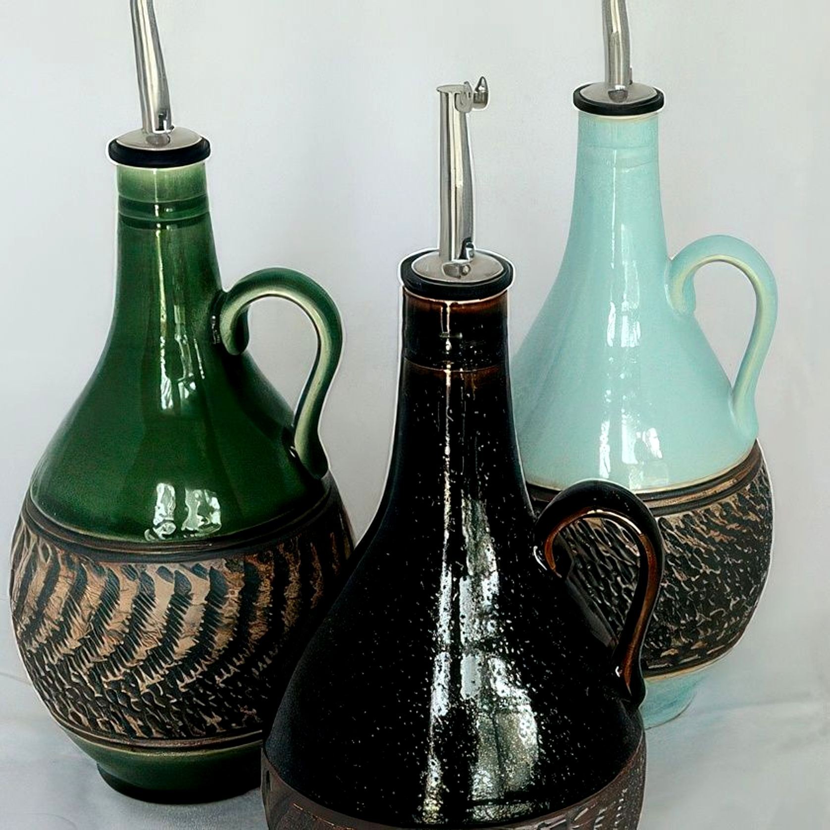 Oil Bottles with Chattering gallery detail image