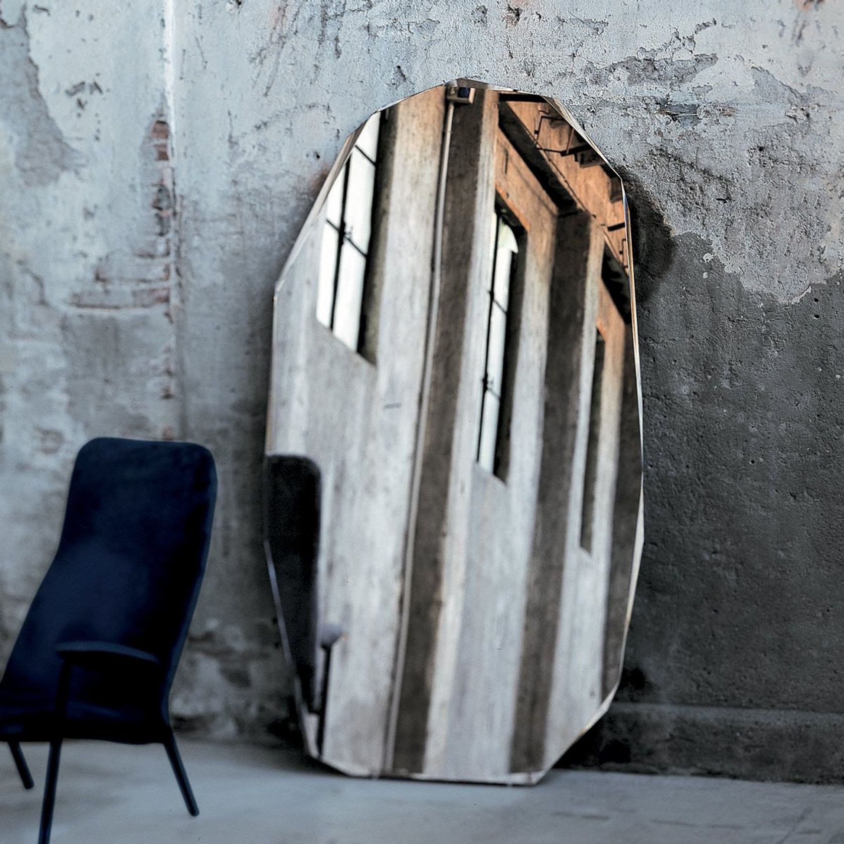 Kooh-I-Noor Specchi | Mirror gallery detail image