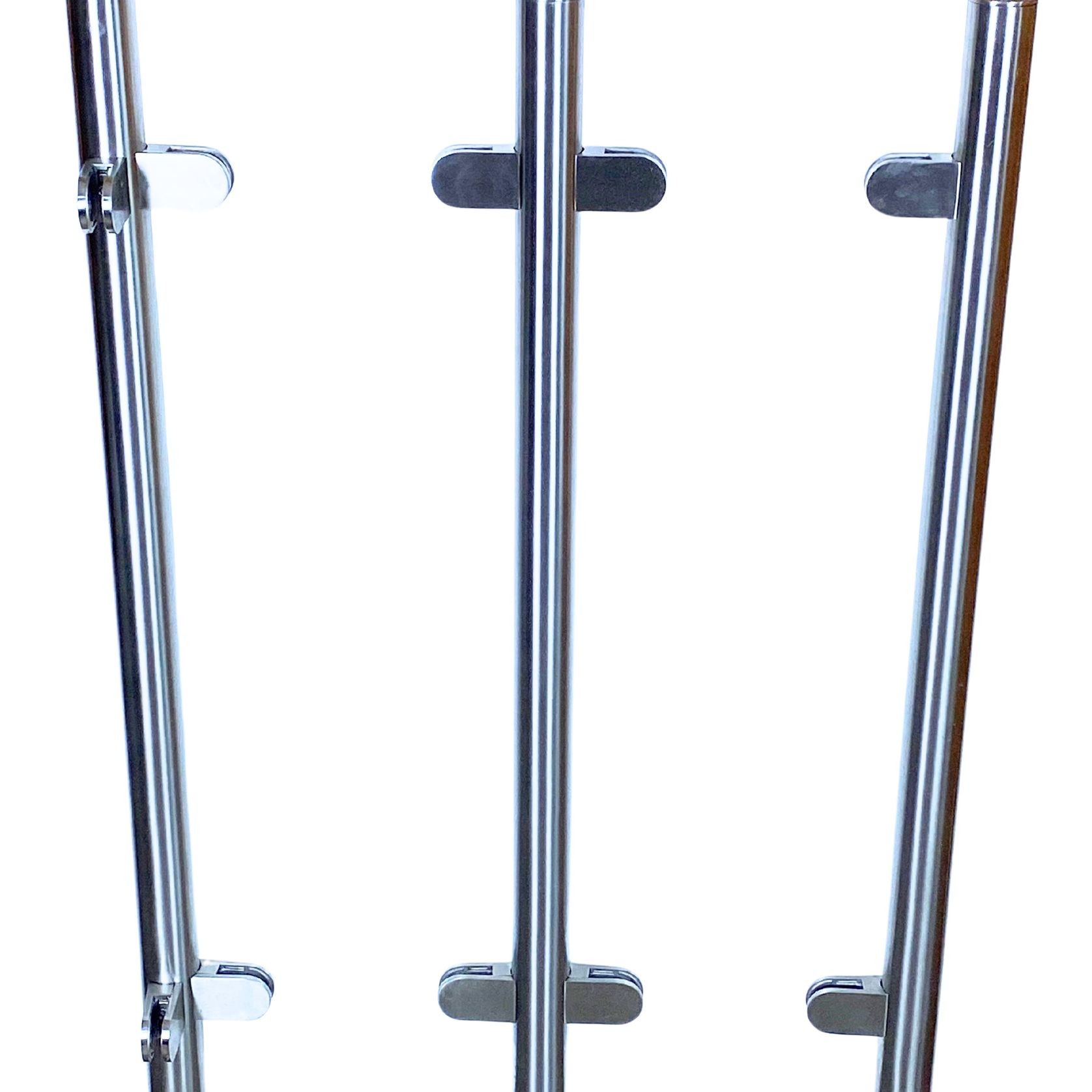 Freestanding Posts gallery detail image