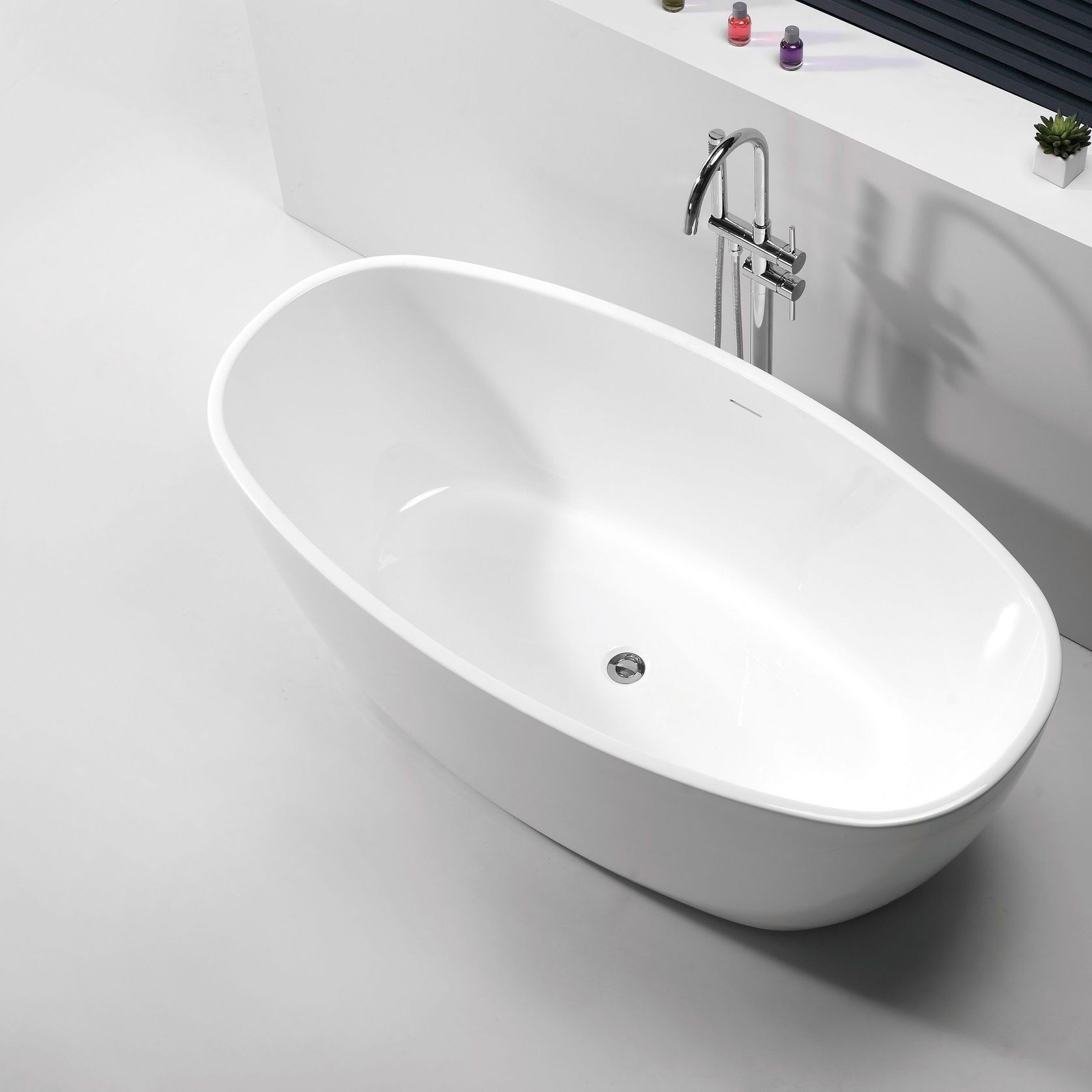 Hugi B065 1610 Classic Freestanding Stone Bath gallery detail image