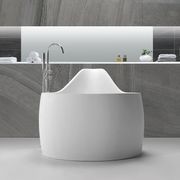 B070 Large Hugi Soak Tub 1300mm gallery detail image