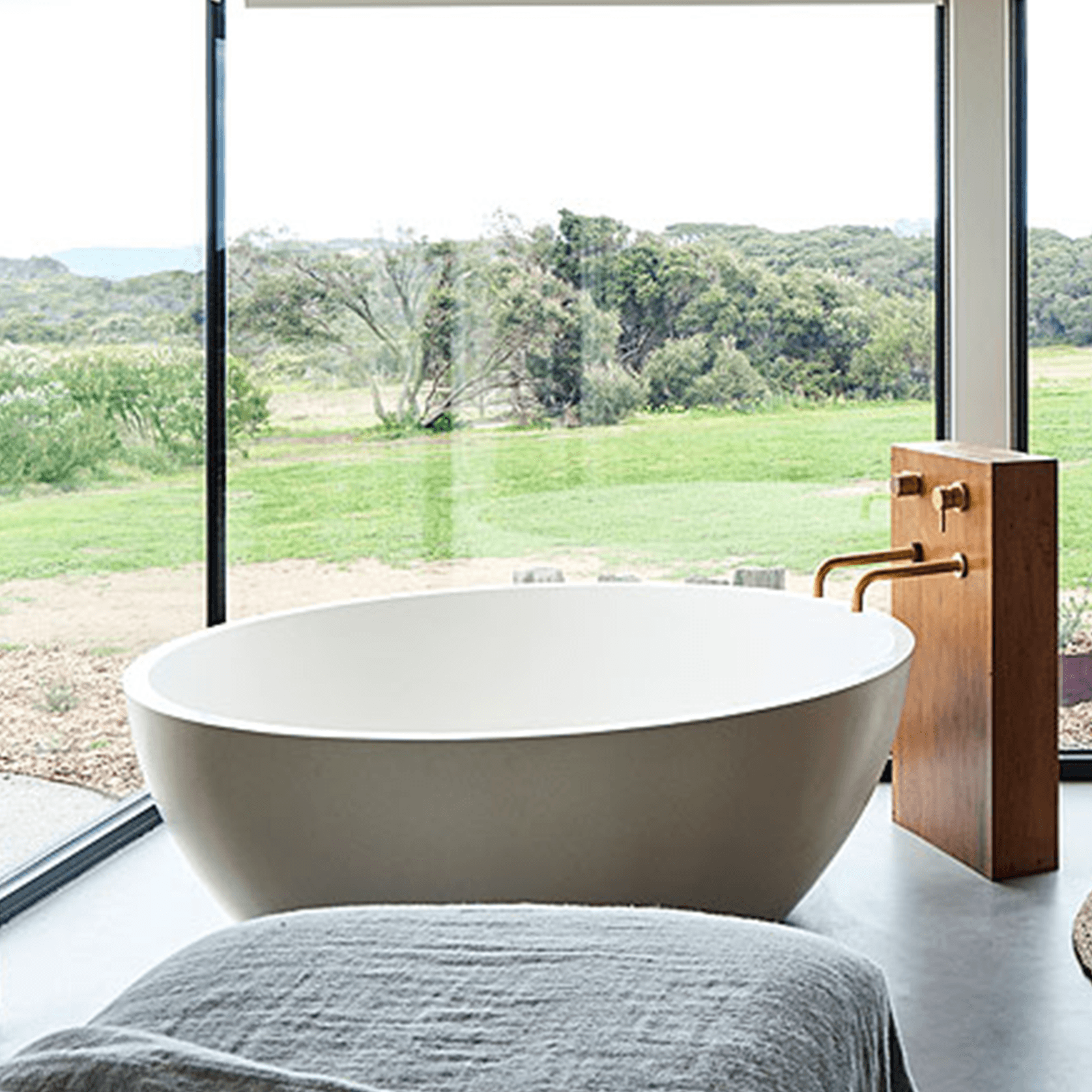 Lunar Freestanding Bath 1530 gallery detail image