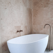 B008 Oval Shaped Hugi Bath 1640MM gallery detail image