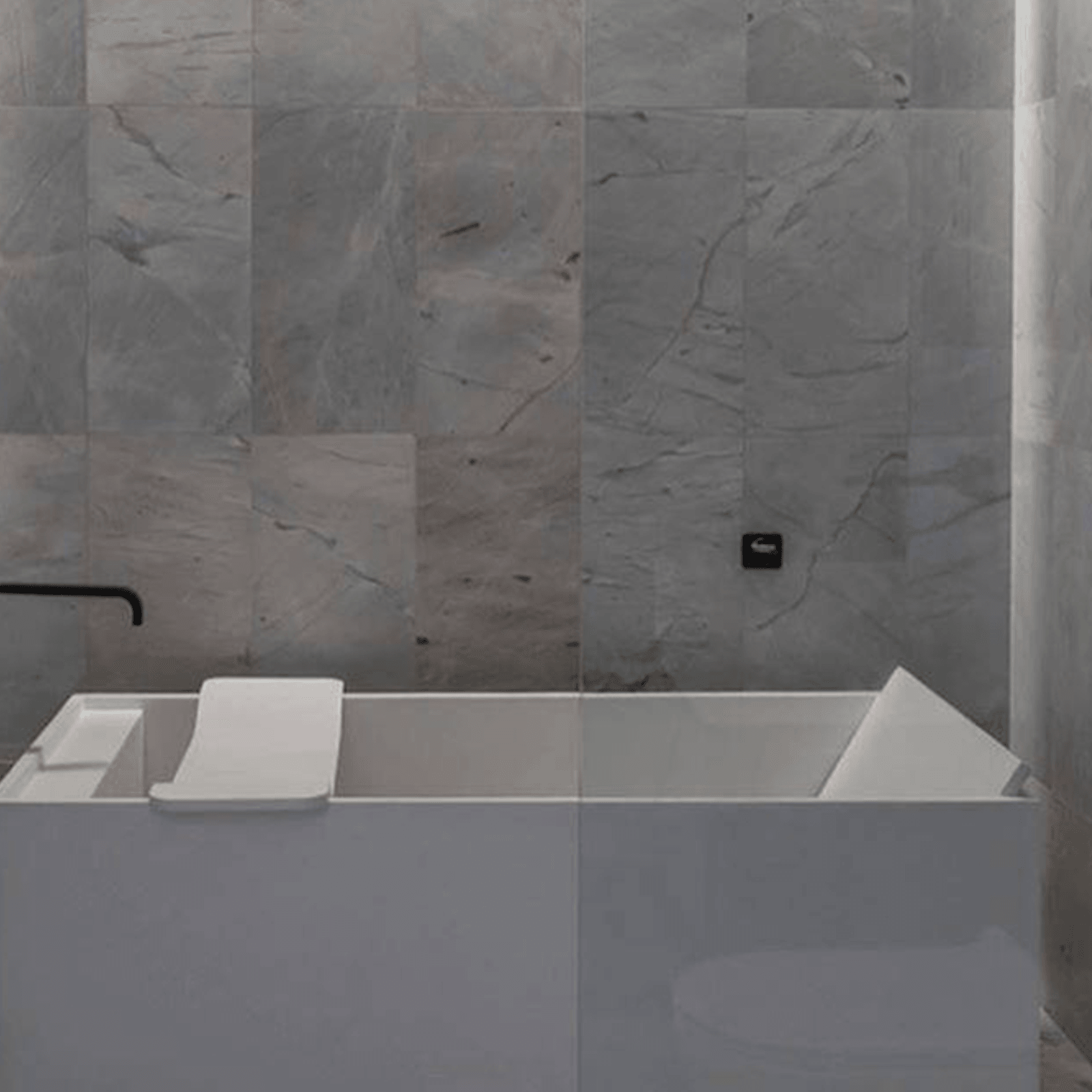 Soka Petit Freestanding Bath gallery detail image