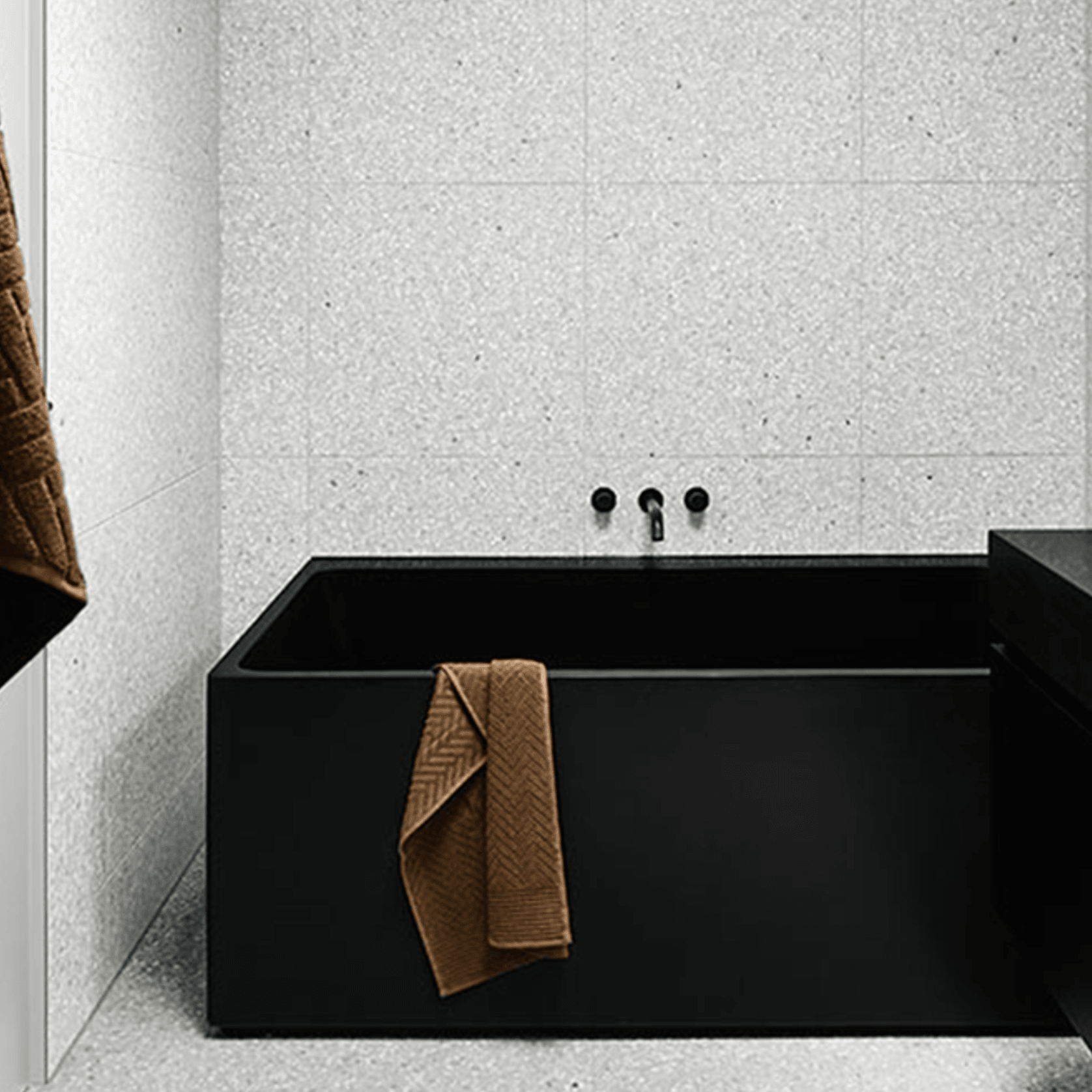 Soka Petit Freestanding Bath gallery detail image