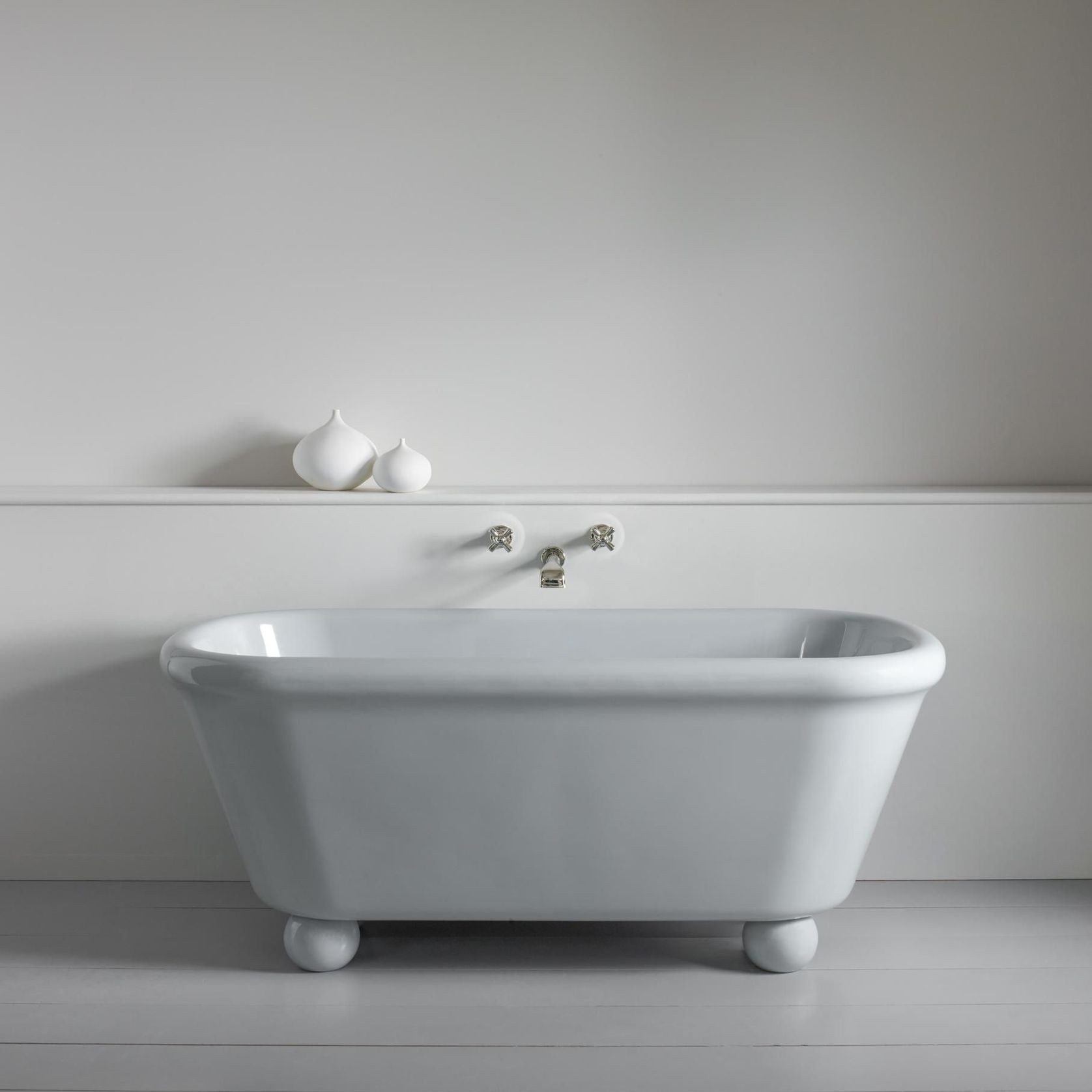 Rockwell Bath with Feet gallery detail image