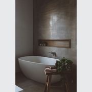 B008 Oval Shaped Hugi Bath 1640MM gallery detail image