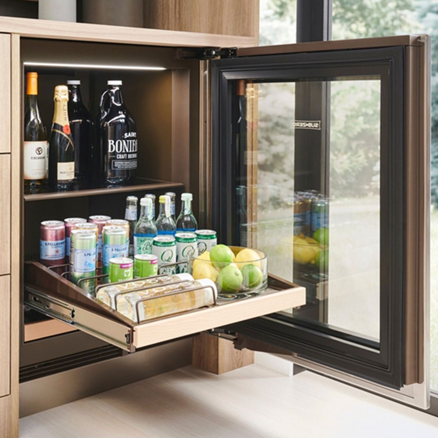 Sub-Zero Undercounter Beverage Center gallery detail image