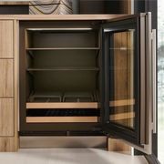 Sub-Zero Undercounter Beverage Center gallery detail image