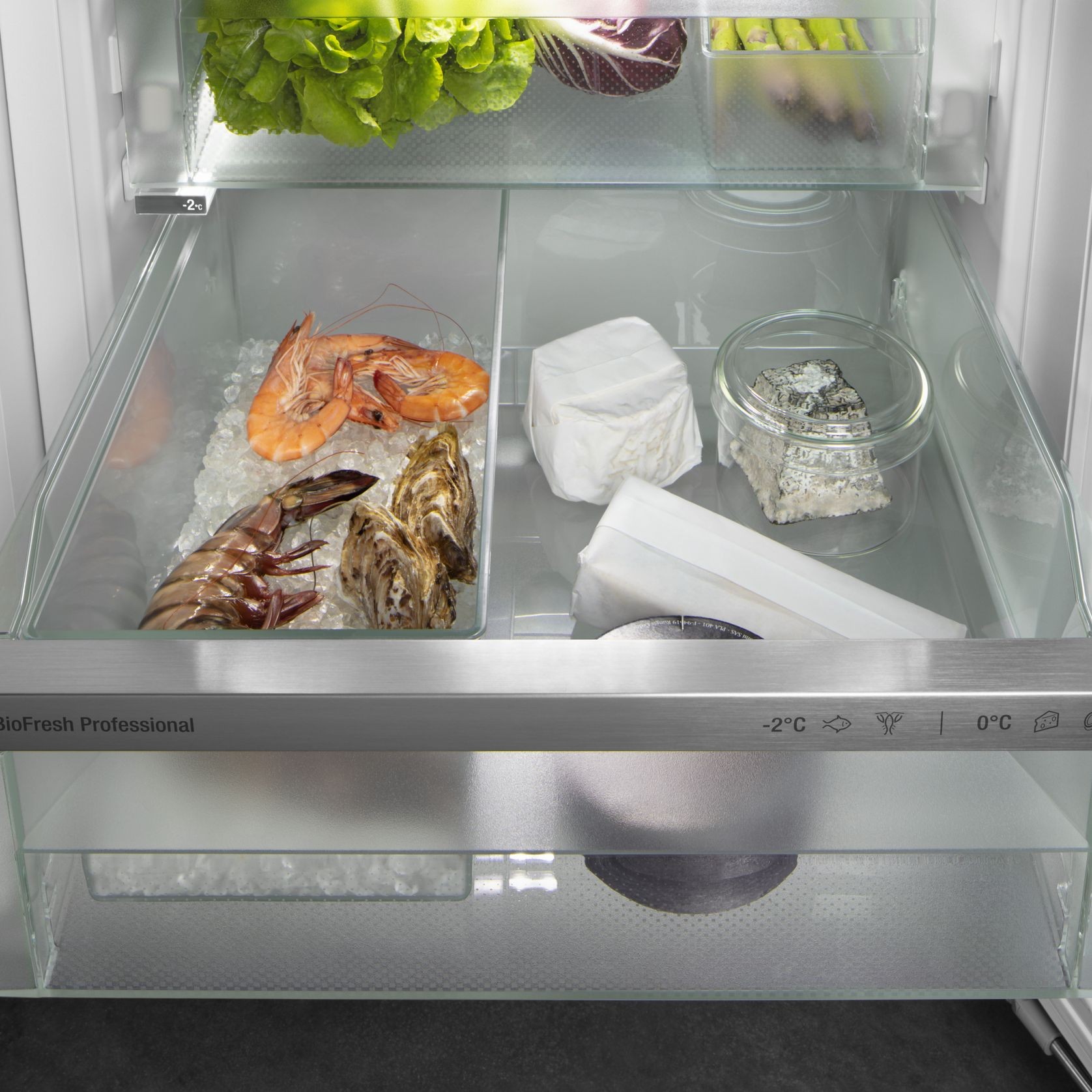 IRBh 5170 'Peak' BioFresh Pro | Fully Integrated Fridge gallery detail image