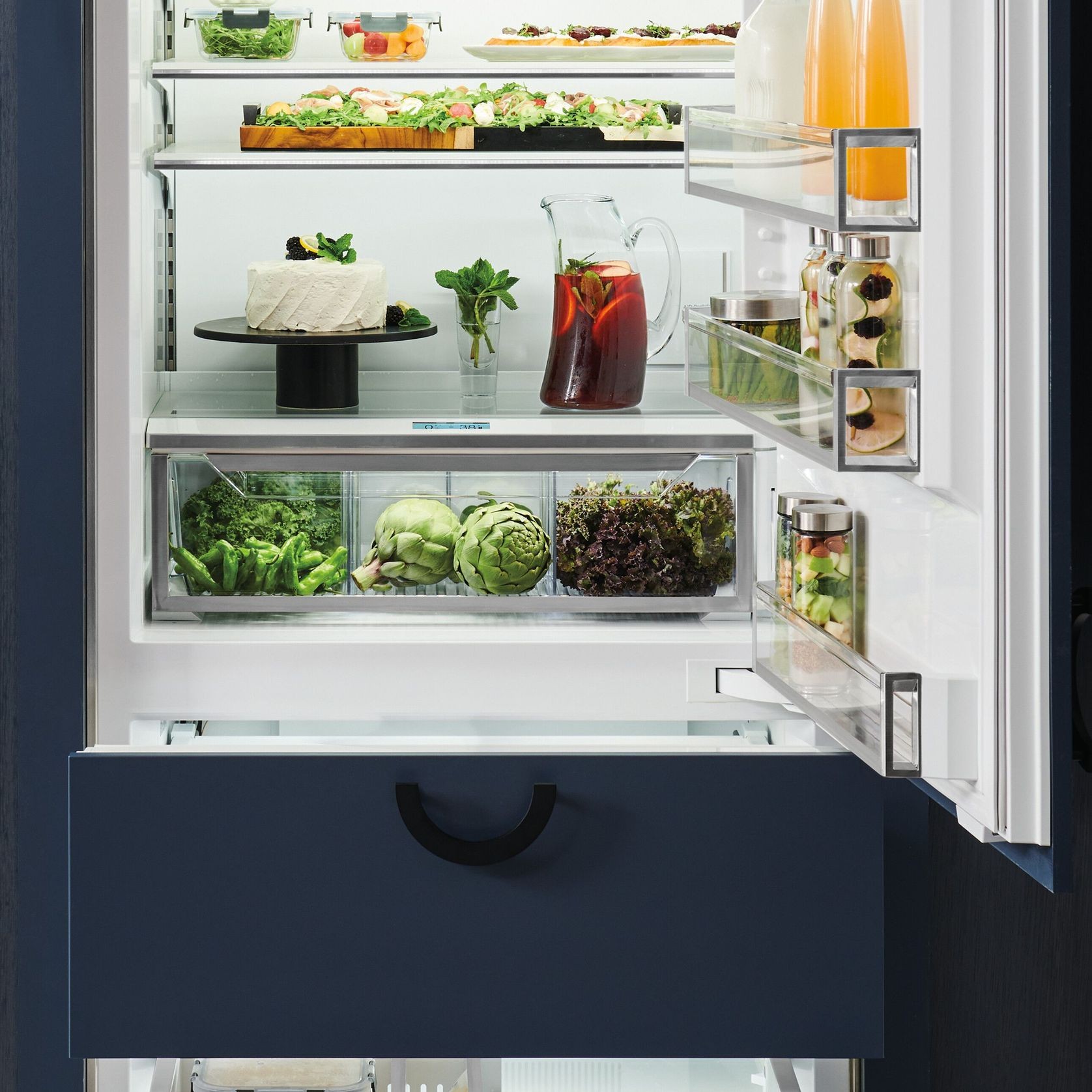 Designer Series Refrigerator/Freezer 91cm gallery detail image