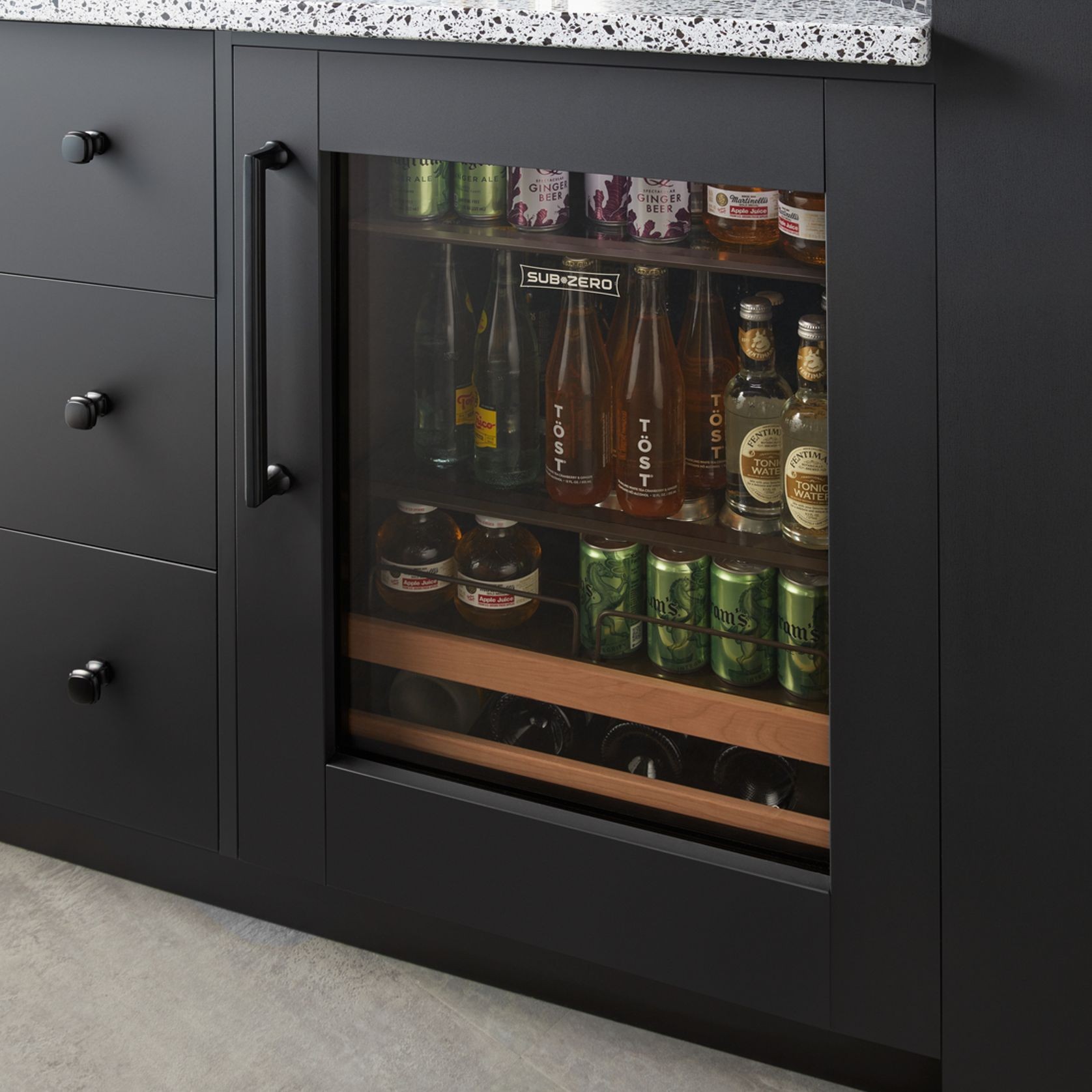Sub-Zero Undercounter Beverage Center gallery detail image
